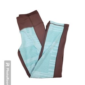 Women's Under Armour heat gear leggings